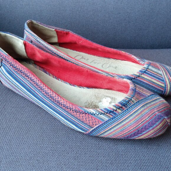 Toms Shoes Ballet Flats Size 9 Hippy Boho Folkwear Tribal Print - Picture 15 of 16